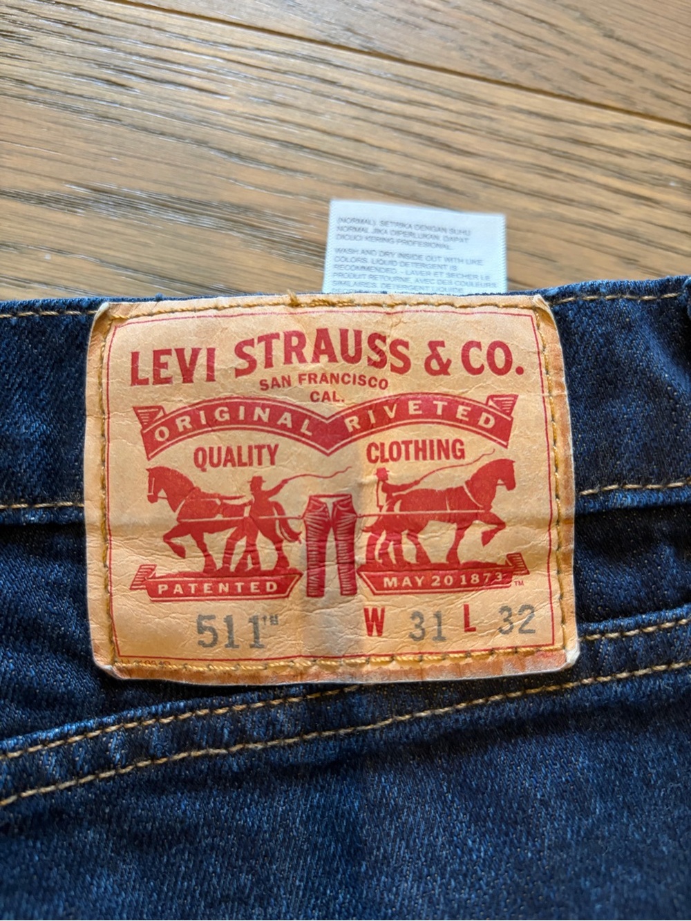 Link Slim Men's Jeans in Dark Blue with Leather Patch